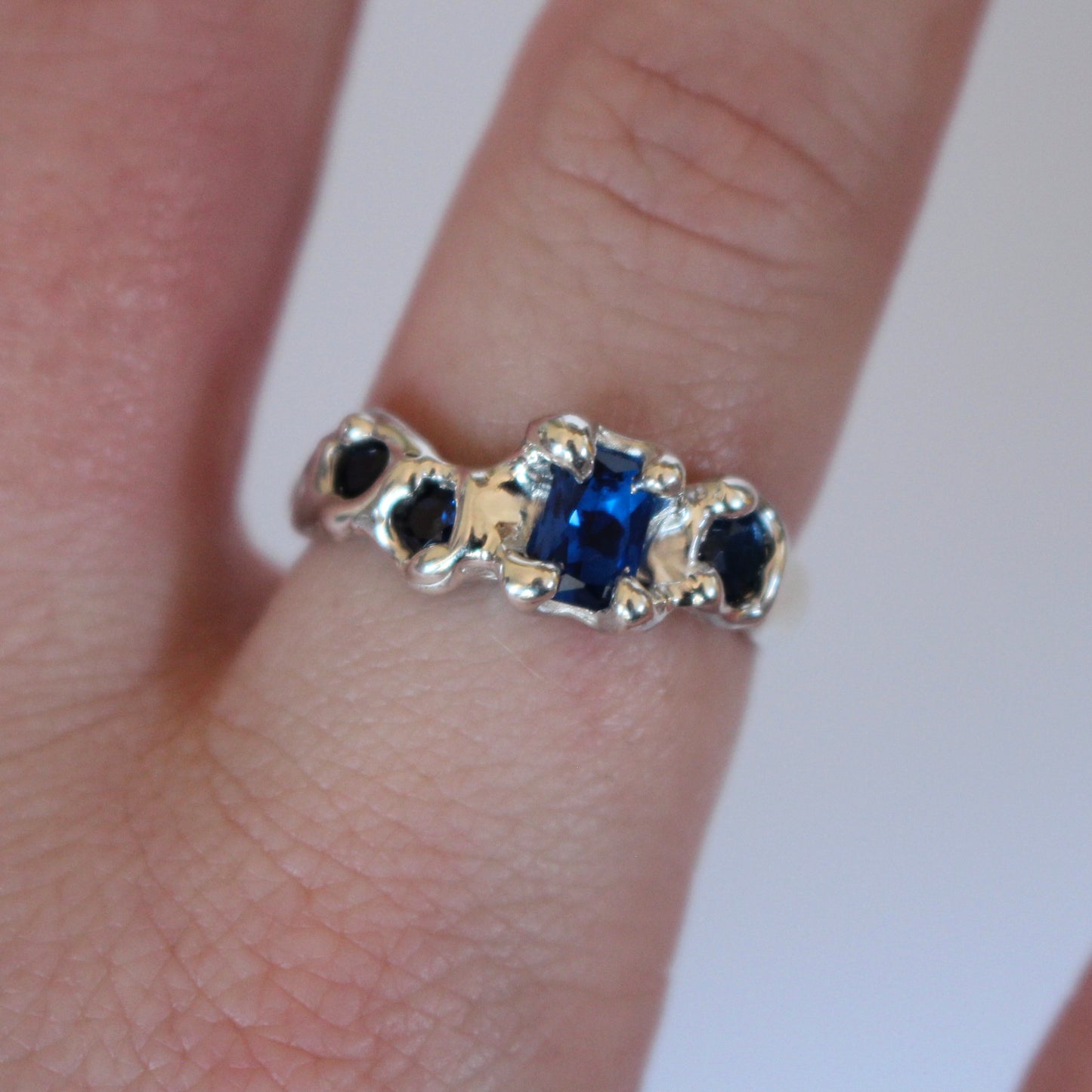 Mega Blue Ring  | size Q