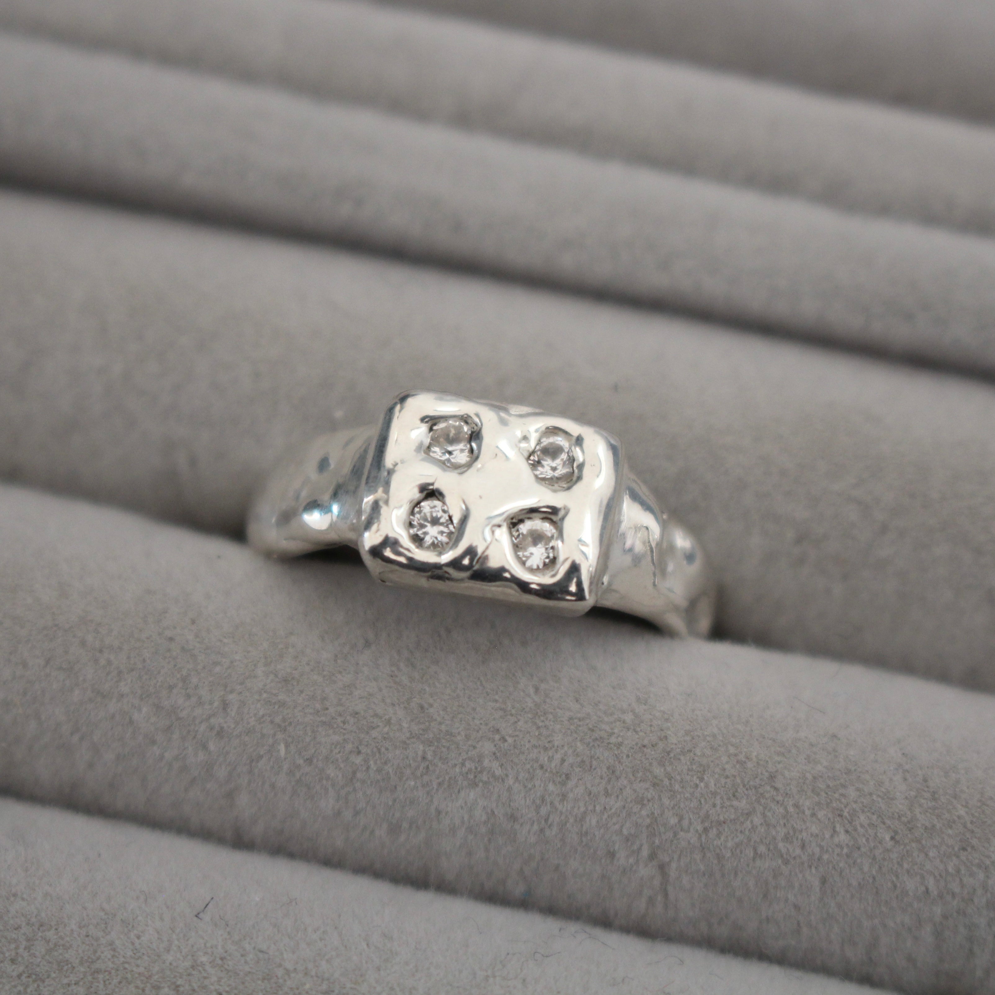 dice ring