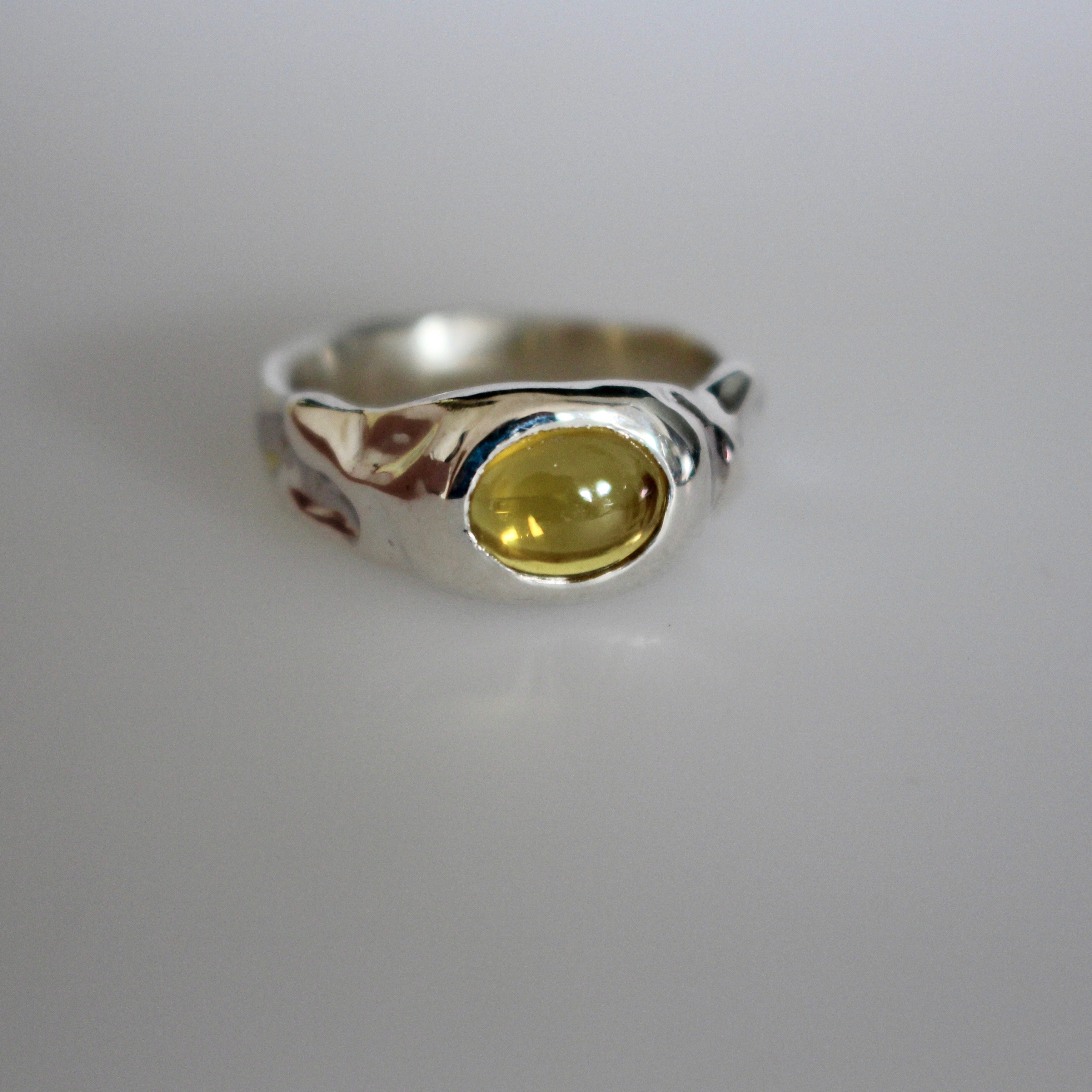yellow sapphire bezel | size L