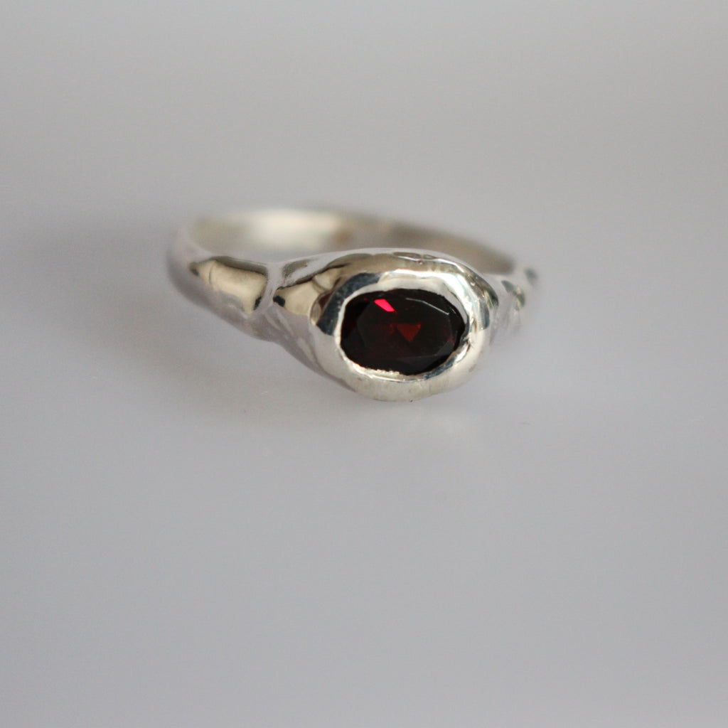 garnet bezel | N