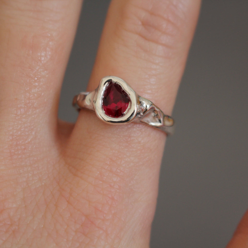 ruby pear ring  | size O