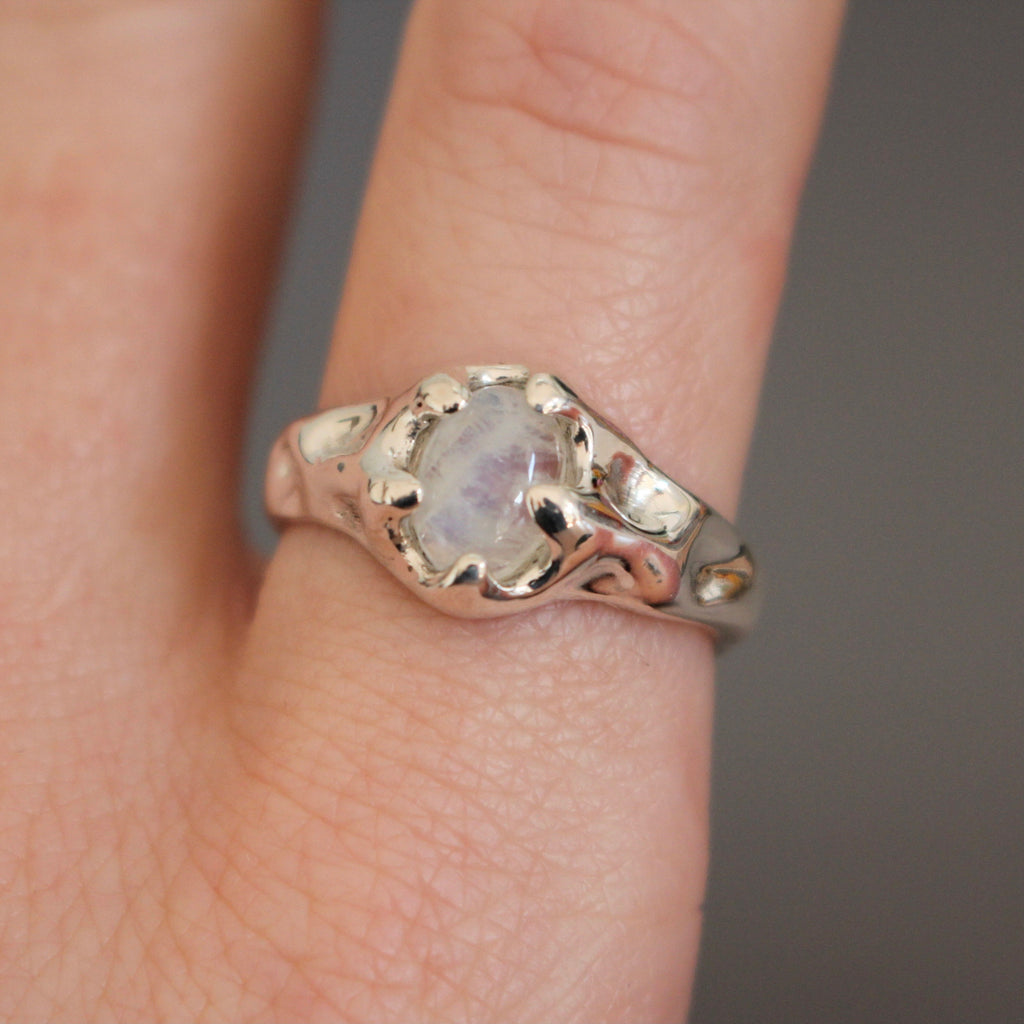 moonstone glow ring  | size O
