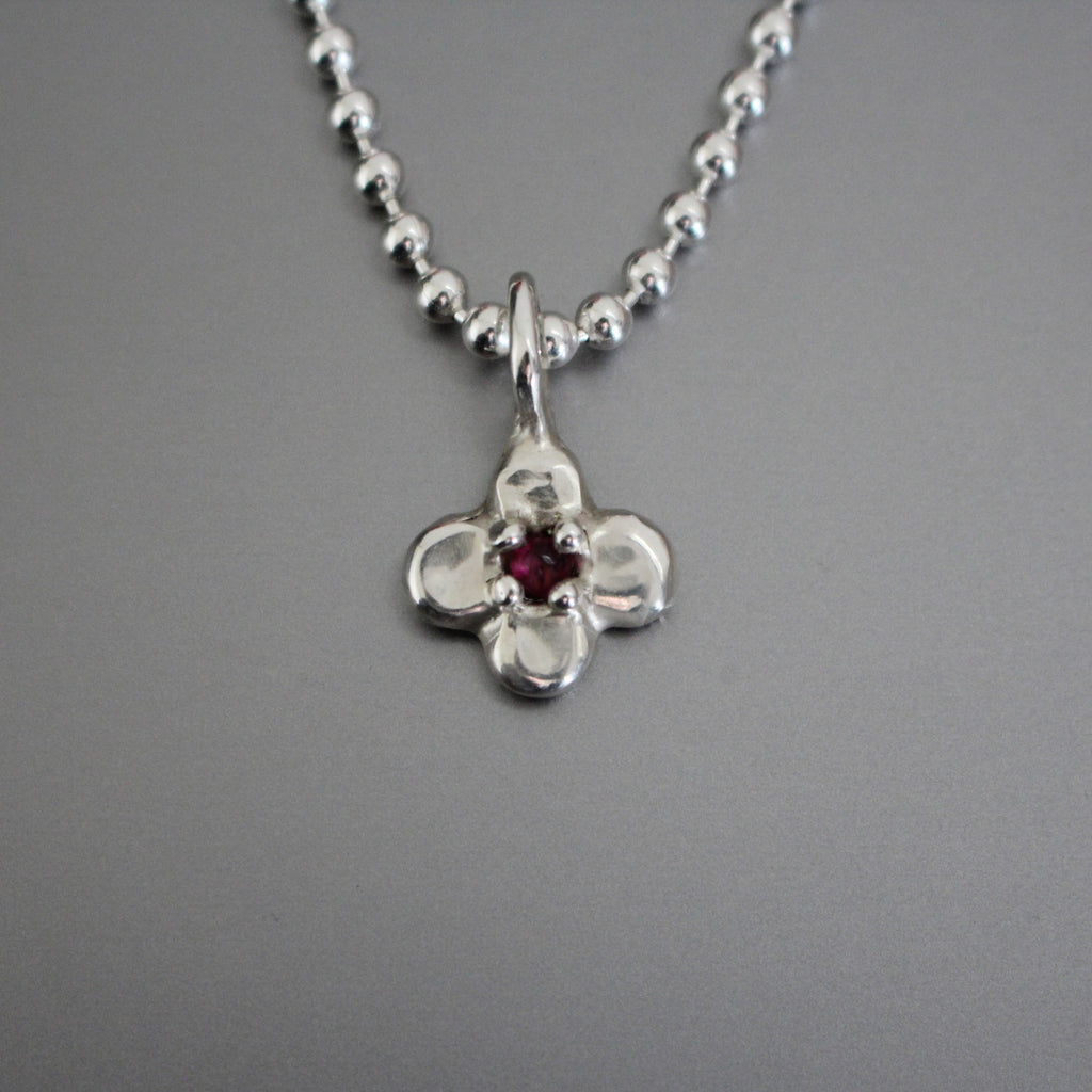 pollen necklace