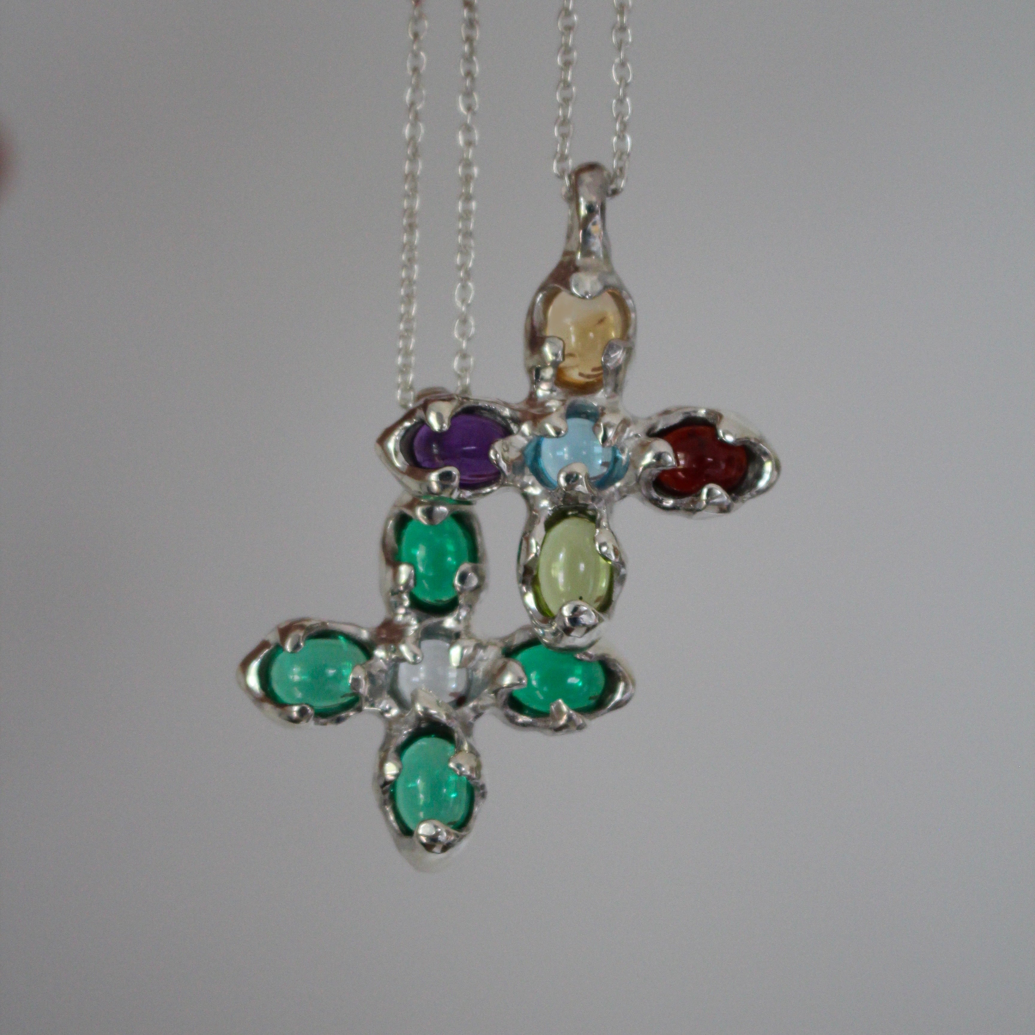 emerald clover necklace