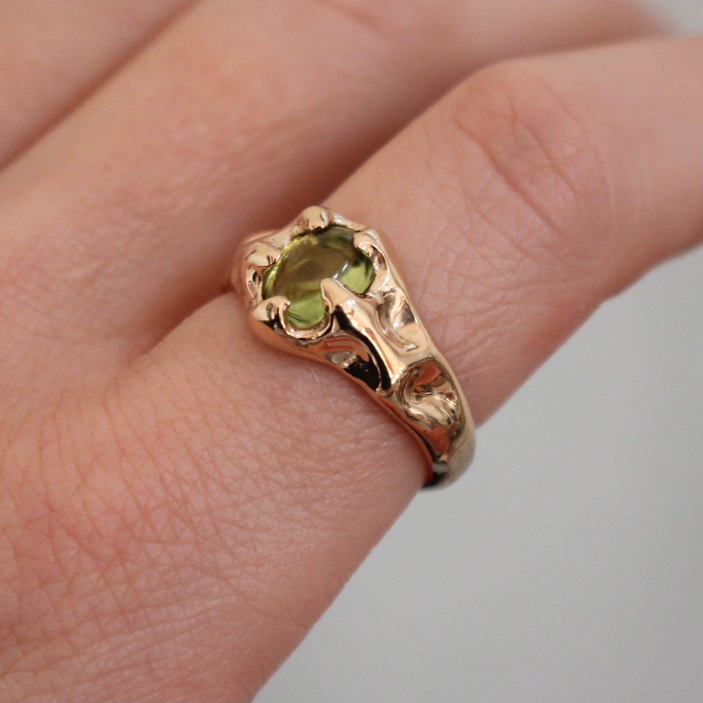 Glow ring gold | P