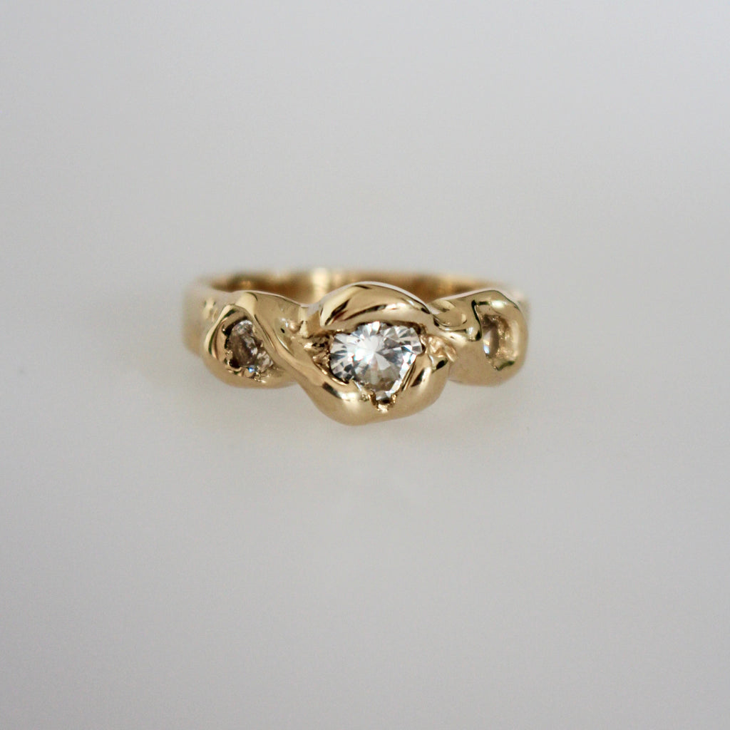 royal ring | M