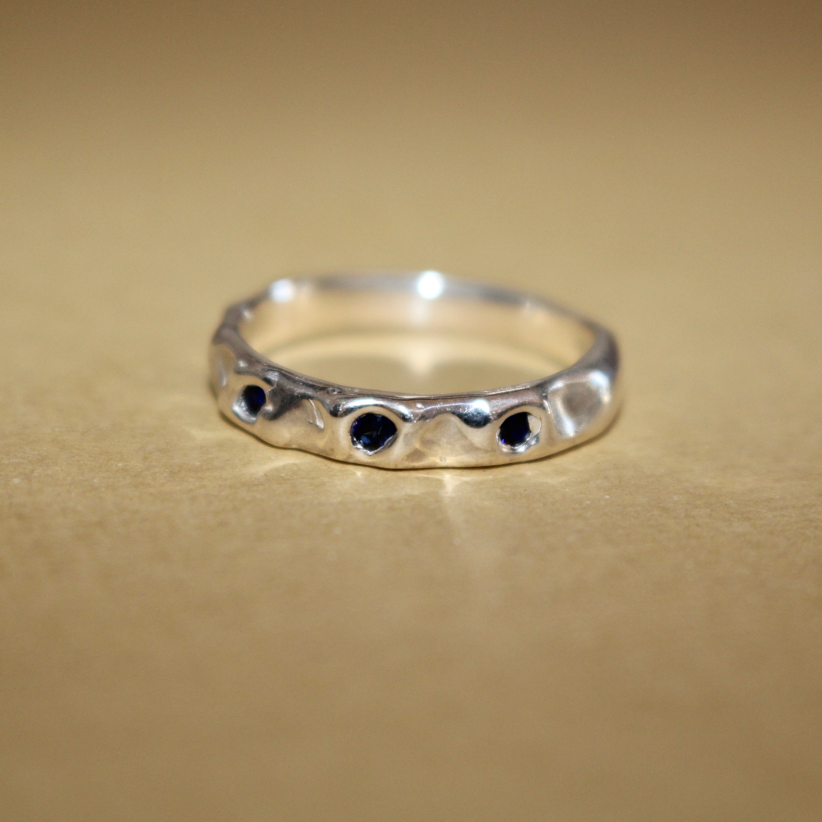 sapphire hidden ring | size N